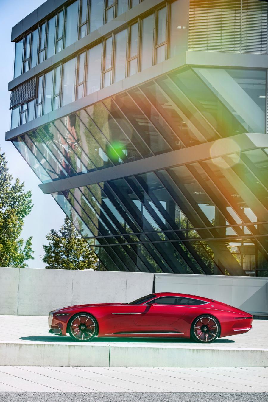  Vision Mercedes-Maybach 6 2016 года  (фото 19 из 29)